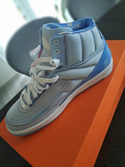 Jordan 2 Retro x J Balvin "Vibras" size 10(44)